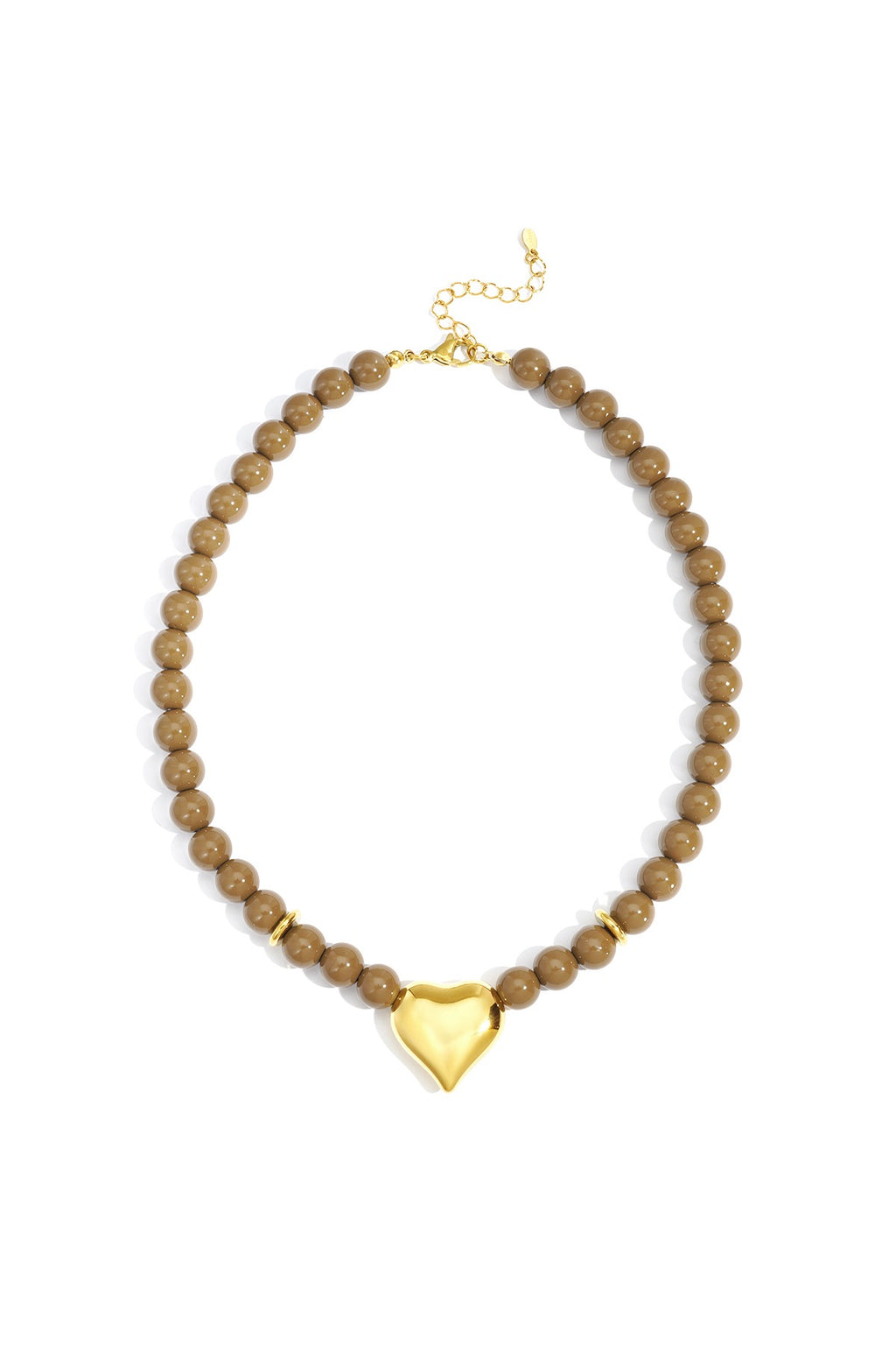 Kralenketting met kleine bruine kralen en gouden hart bedel