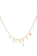Gouden ketting met subtiele hangers in kleur stainless steel
