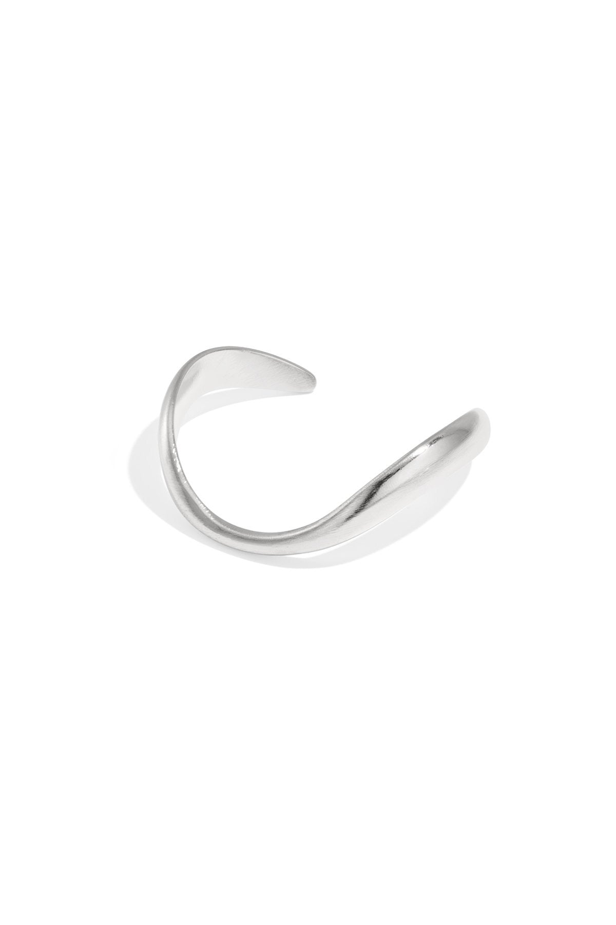 Organische bangle armband in het zilver