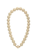 Grote ketting met beige kralen 
